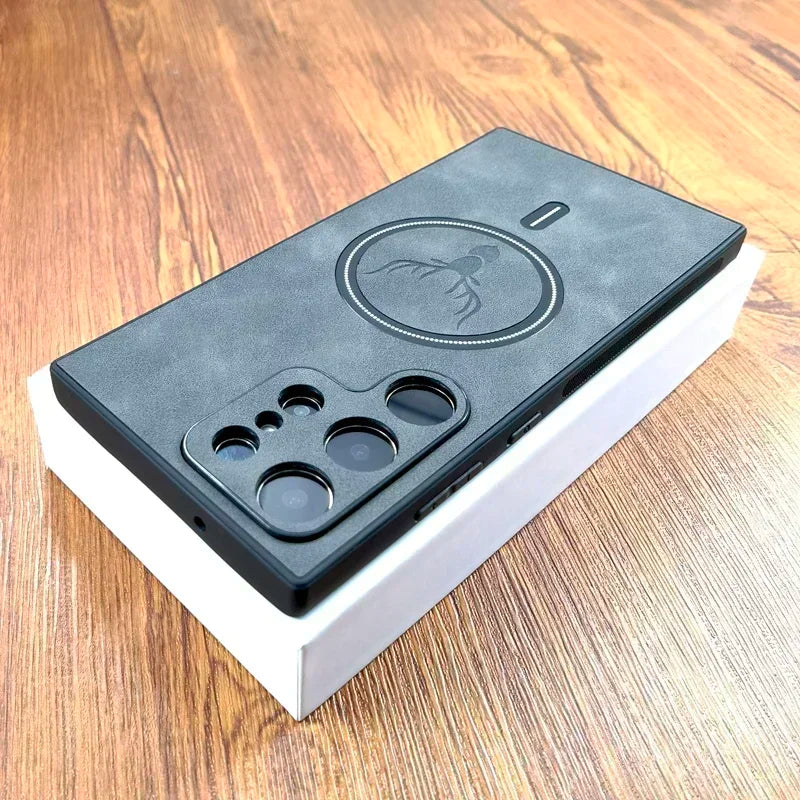 Two vintage PU leather phone cases displayed on a box, one black and one brown, designed for MagSafe wireless charging compatible with Samsung Galaxy smartphones.