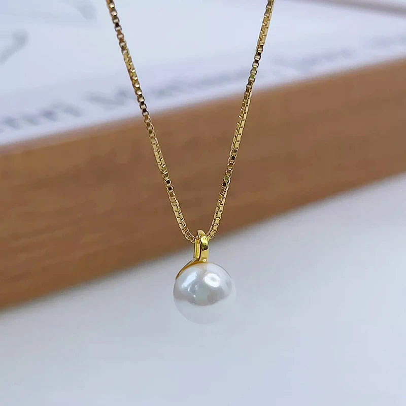 Huitan Round Imitation Pearl Pendant Necklace