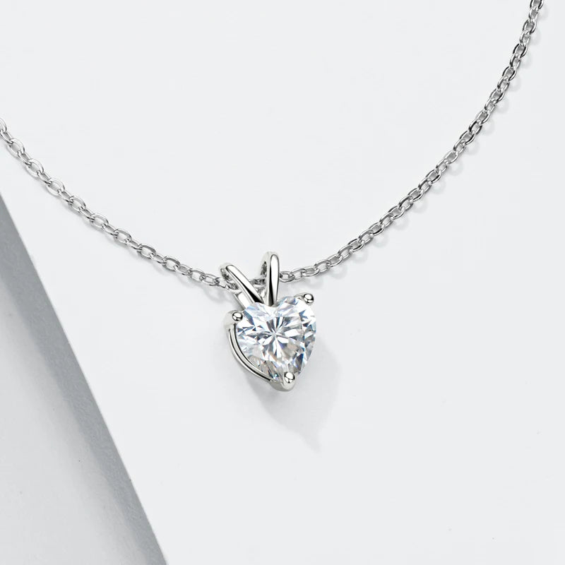 Real 2.0 Carat Heart Shape Moissanite Pendant Necklace D Color Diamond For Women Silver 925 Sparkling Wedding Party Jewelry Gift