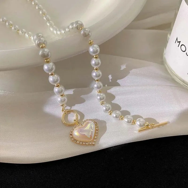 Imitation Pearls Collar Vinatge simulated Pearl Pendant Neck Necklace For Women Simple OT Buckle Clavicle Chain Party Jewelry