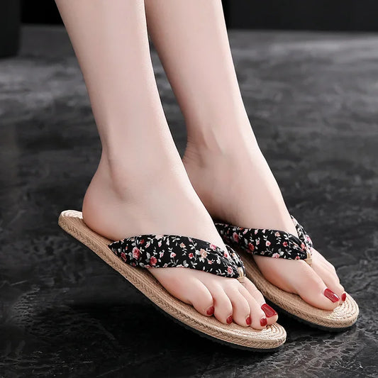 Ladies Summer Fashion Weave Women Beach Flip-Flops Non-Slip Flat Ladies Outdoor Soft Slippers Women's Simple Flip-Flop