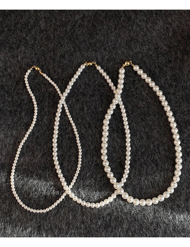 White Pearl Magnetic Round Buckle Beadeds