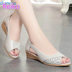 Summer soft sole mother sandals fish mouth middle-aged and elderly leather shoes flat middle-aged single shoes women's shoes - Imbasat