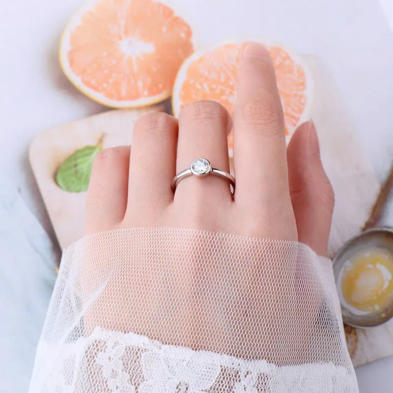 Anziw Classic 0.5ct Moissainte Gold Color Bands 5mm Lab Diamond