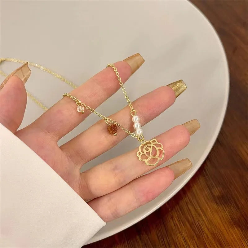 Vintage Zircon Flower Pearl Necklace