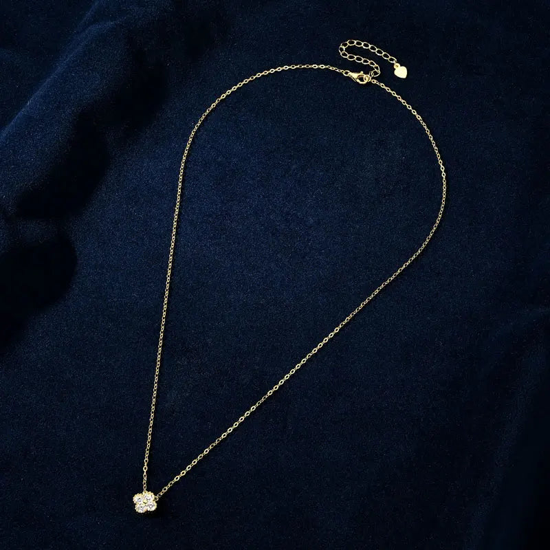 IOGOU 3.0mm D Moissanite Diamond Clover Pendant Necklace 925 Sterling Silver