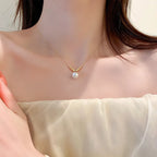 Vintage Zircon Flower Pearl Necklace