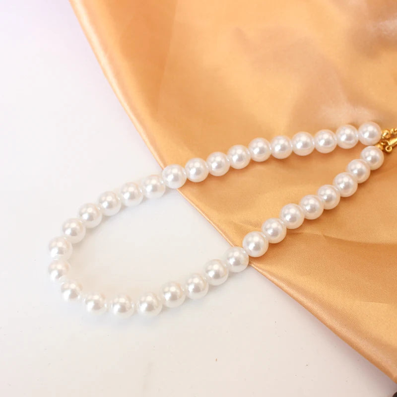 White Pearl Chokers Necklace